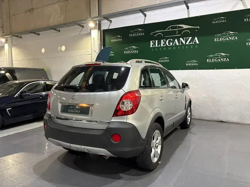 Usado Opel Antara Enjoy 150 CV (110 kW) 2007 Gris / plata SUV
