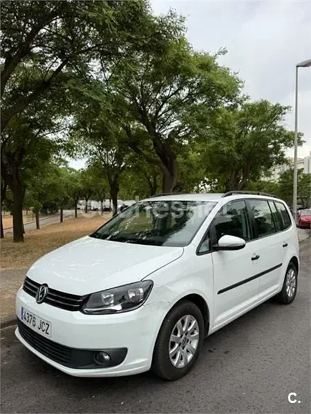 Usado VW Touran Business 105 CV (77 kW) 2015 Blanco Monovolumen