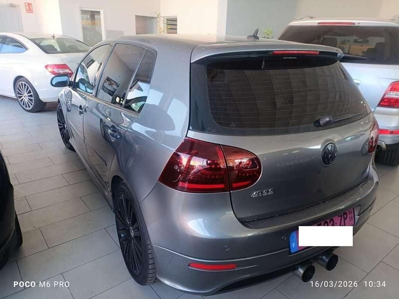 Usado VW Golf IV R 250 CV (183 kW) 2006 Gris Utilitario