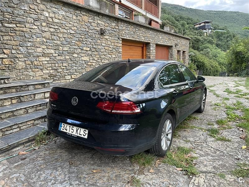 Begagnad VW Passat Advance 120 HK (88 kW) 2018 Svart Sedan