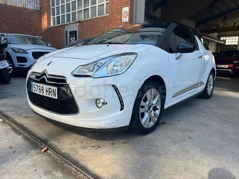 Usado Citroën DS3 82 CV (60 kW) 2014 Blanco Berlina