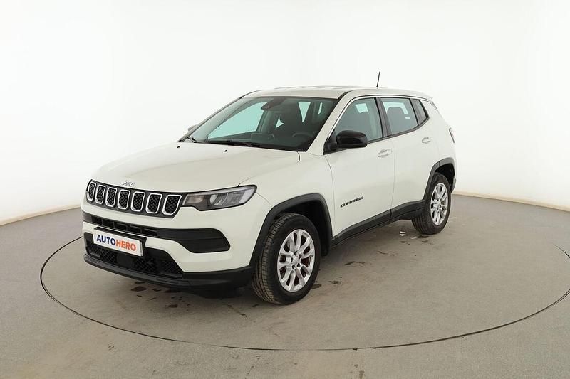 Usado Jeep Compass Night Eagle 129 CV (94 kW) 2023 Blanco SUV