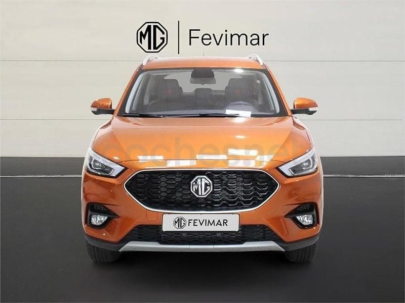 Usado MG ZS Luxury 111 CV (81 kW) 2024 Naranja SUV