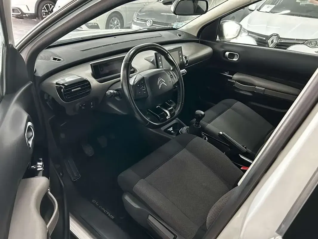 Usado Citroën C4 Cactus Feel 99 CV (72 kW) 2019 Blanco Utilitario