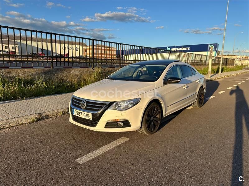 Blanco Usado 2010 VW CC Berlina | 8500 € (Precio justo) - Imagen 1/4