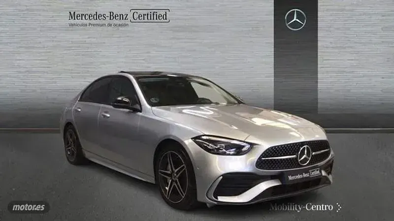 Usado Mercedes C220 200 CV (147 kW) 2025 Plateado Berlina