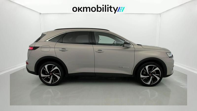 Usado DS Automobiles DS7 Crossback Performance Line Plus 300 CV (220 kW) 2022 Perla de cristal SUV