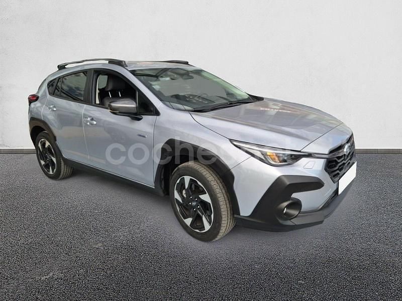 Usado Subaru Crosstrek 136 CV (100 kW) 2025 Gris / plata SUV
