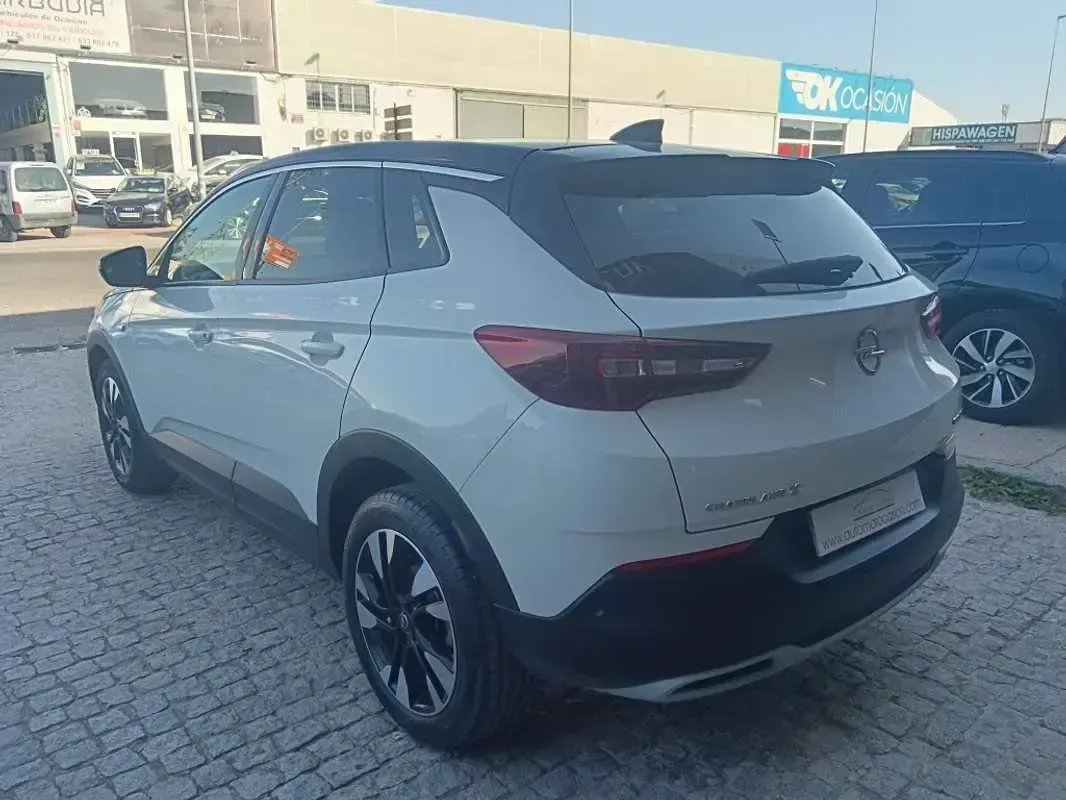 Usado Opel Grandland X Excellence 120 CV (88 kW) 2018 Blanco SUV