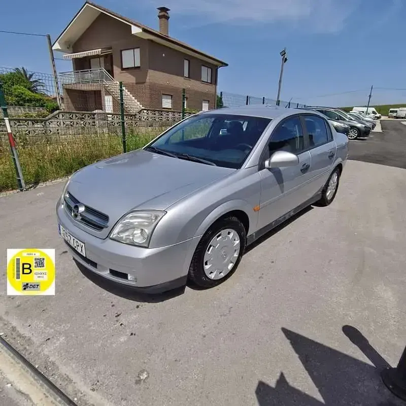 Usado Opel Vectra Comfort 122 CV (89 kW) 2003 Gris Berlina