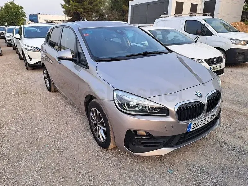 Usado BMW 218 150 CV (110 kW) 2021 Beige Familiar