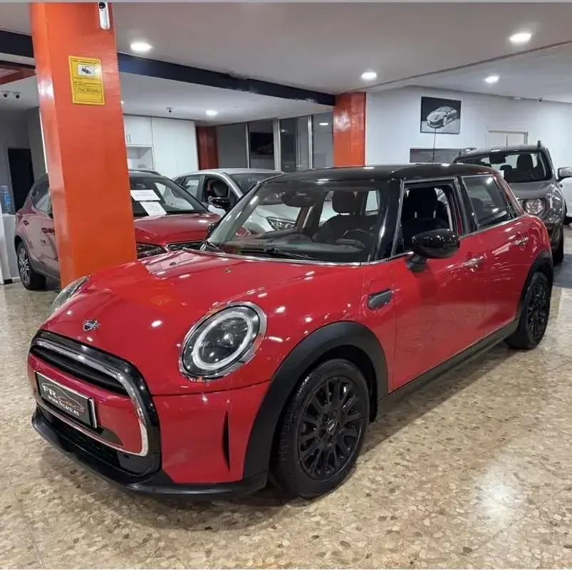 Usado Mini Cooper 136 CV (100 kW) 2023 Rojo Utilitario