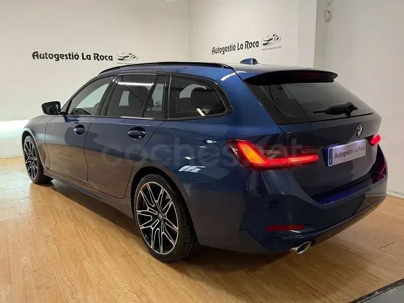 Usado BMW 318 150 CV (110 kW) 2024 Azul Familiar