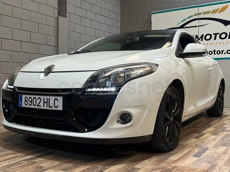 Usado Renault Mégane Dynamique 115 CV (84 kW) 2012 Blanco Berlina