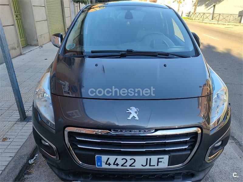 Usado Peugeot 3008 Crossway 120 CV (88 kW) 2016 Gris / plata Berlina
