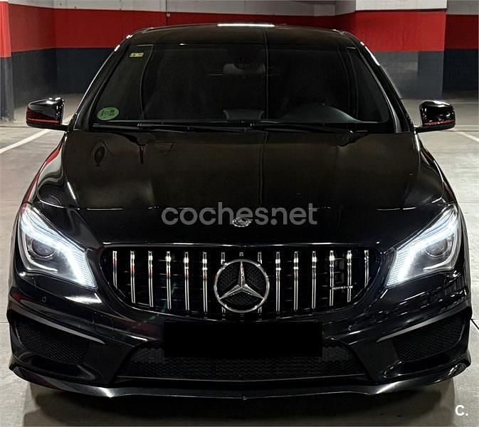 Negro Usado 2015 Mercedes CLA250 AMG line Berlina | 21.990 € (Precio justo) - Imagen 1/4