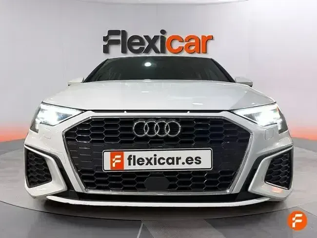 Usado Audi A3 116 CV (85 kW) 2023 Blanco Berlina