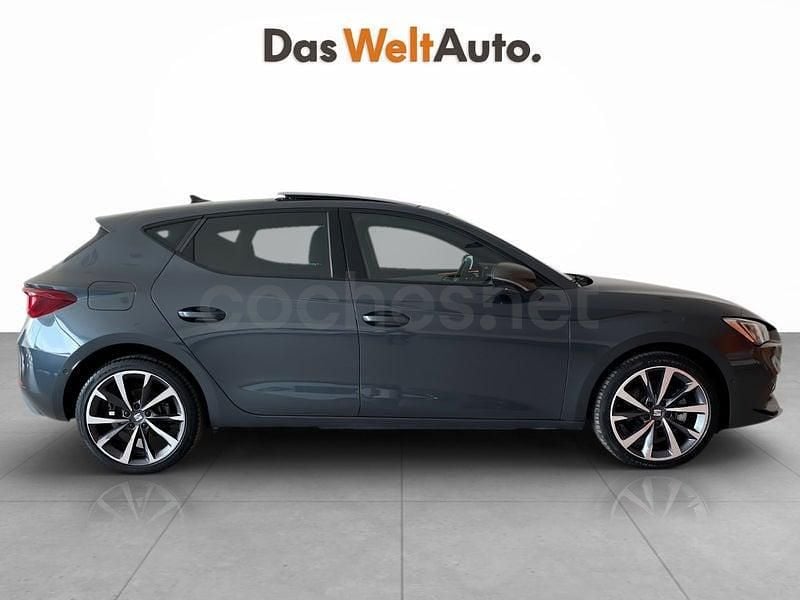 Usado Seat Leon FR 204 CV (150 kW) 2020 Gris Berlina