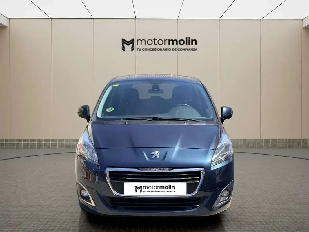 Usado Peugeot 5008 Active 115 CV (84 kW) 2013 Azul Monovolumen