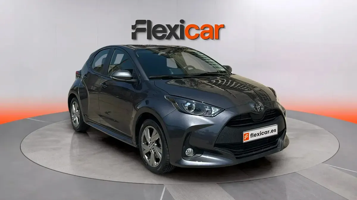 Usado Toyota Yaris Hybrid Business Edition 116 CV (85 kW) 2025 Berlina