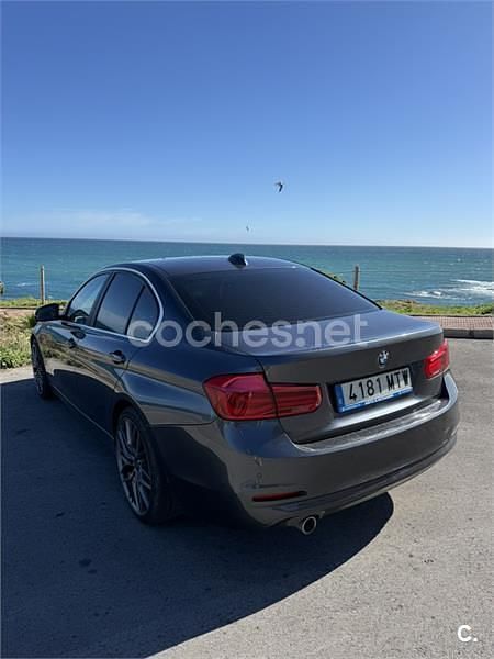 Usado BMW 318 150 CV (110 kW) 2017 Gris / plata Berlina