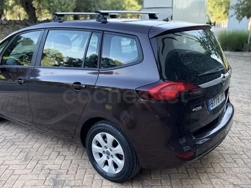 Usado Opel Zafira Tourer Expression 130 CV (95 kW) 2015 Negro Monovolumen