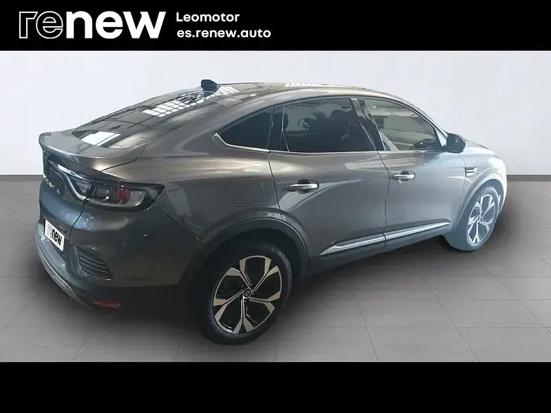 Usado Renault Arkana Techno 145 CV (106 kW) 2025 Gris SUV