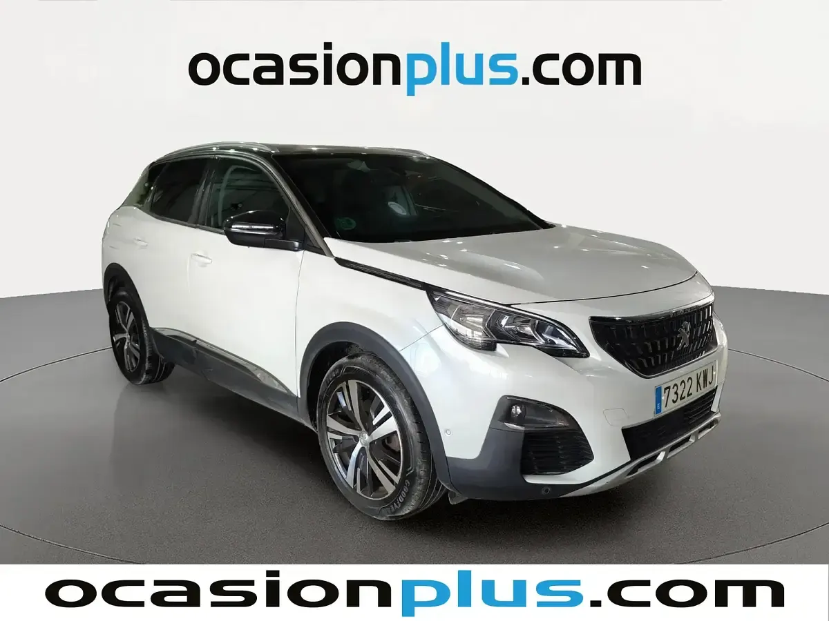 Usado Peugeot 3008 Allure 130 CV (95 kW) 2019 Blanco SUV