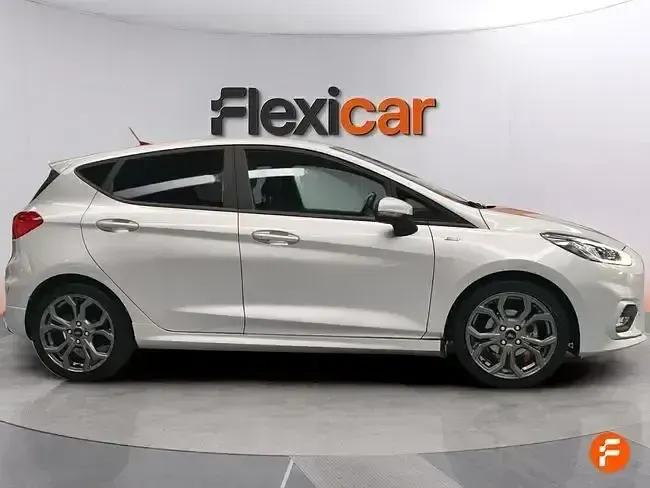 Usado Ford Fiesta ST-Line 95 CV (69 kW) 2021 Gris Utilitario