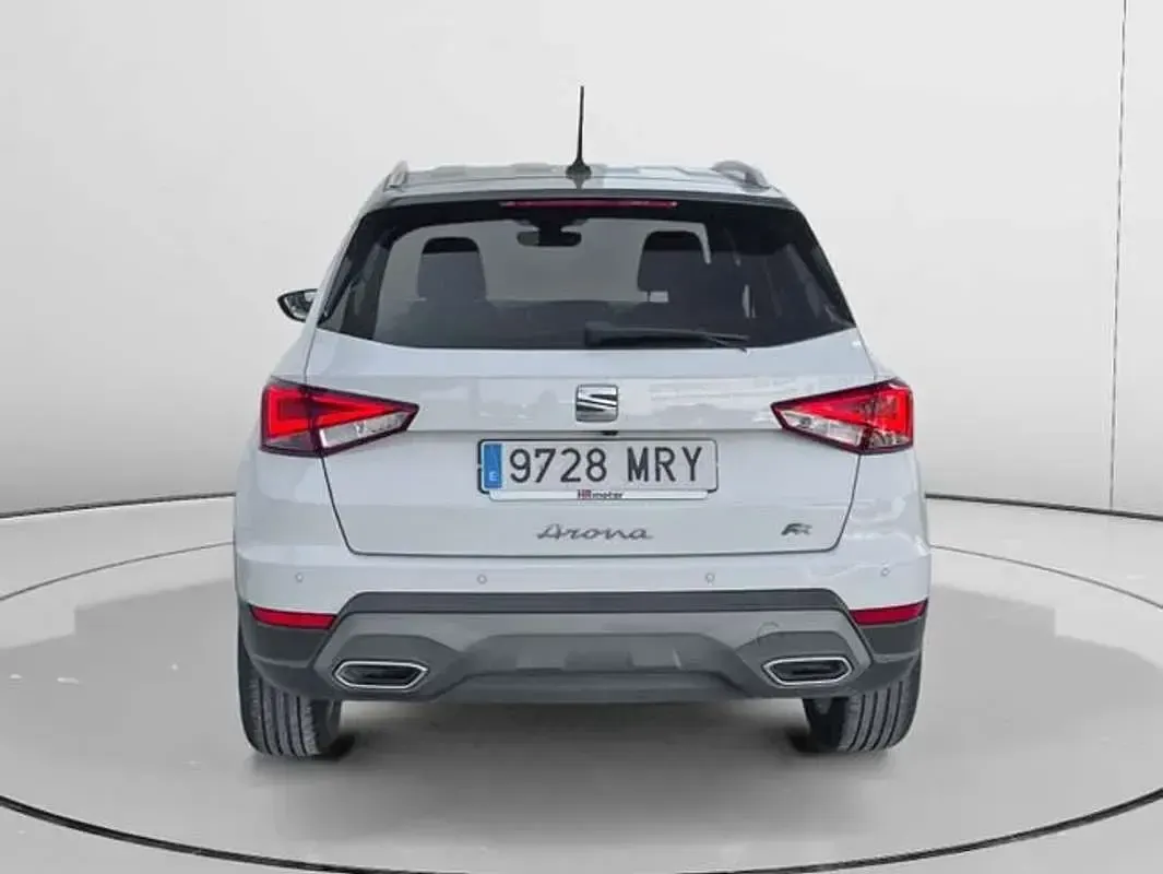 Usado Seat Arona FR 151 CV (111 kW) 2024 Blanco SUV