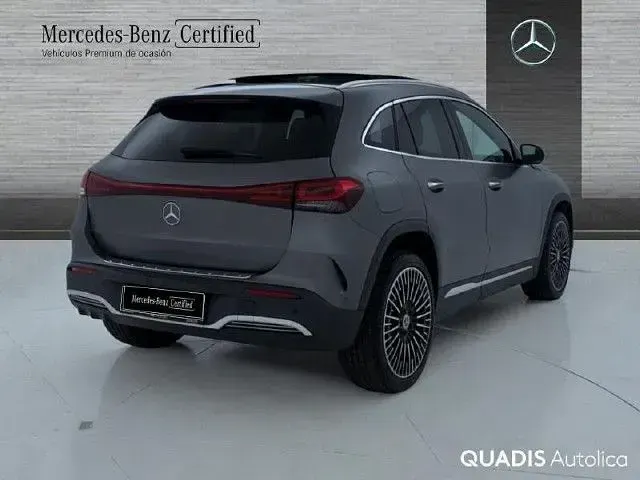 Usado Mercedes EQA250 139 kW (190 CV) 2022 Gris montaña SUV