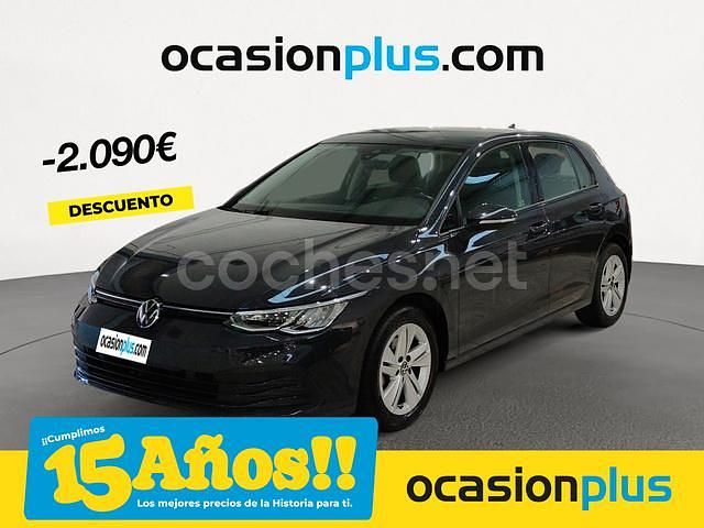 Gris / plata Usado 2023 VW Golf VIII Life Berlina | 22.550 € (Precio justo) - Imagen 1/4