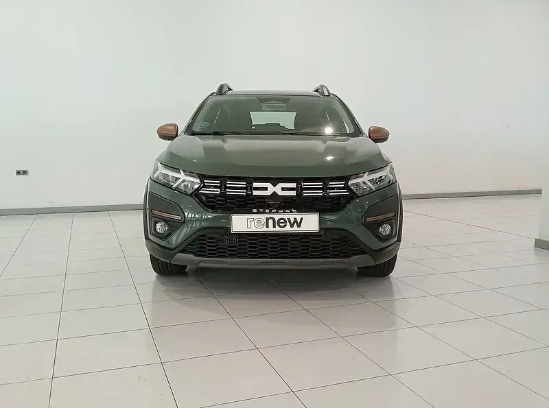 Usado Dacia Sandero Extreme 100 CV (73 kW) 2025 Verde Berlina