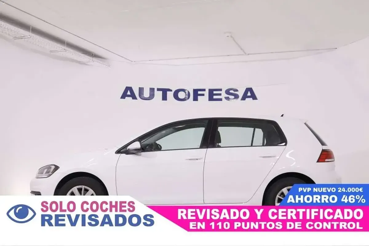Usado VW Golf VII 110 CV (80 kW) 2017 Blanco Berlina