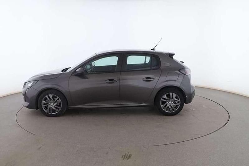 Usado Peugeot 208 Active 102 CV (75 kW) 2021 Gris Utilitario