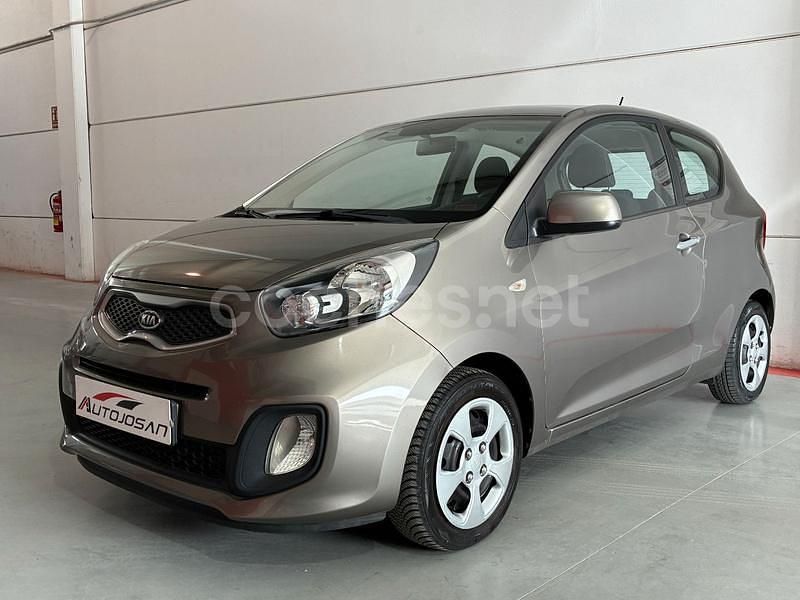Beige Usado 2012 Kia Picanto Utilitario | 6750 € (Precio justo) - Imagen 1/4
