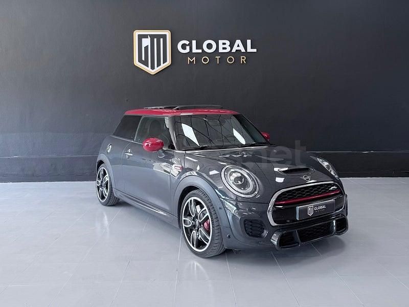 Usado Mini John Cooper Works 231 CV (169 kW) 2020 Gris / plata Utilitario