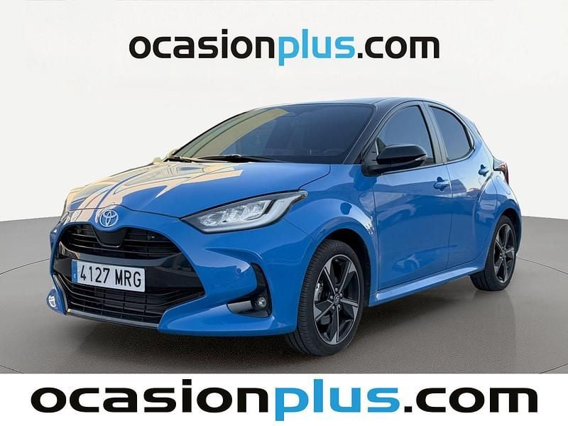 Usado Toyota Yaris Hybrid Style 131 CV (96 kW) 2024 Azul Utilitario