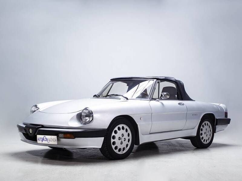 Usado Alfa Romeo Spider 126 CV (92 kW) 1990 Plateado Descapotable