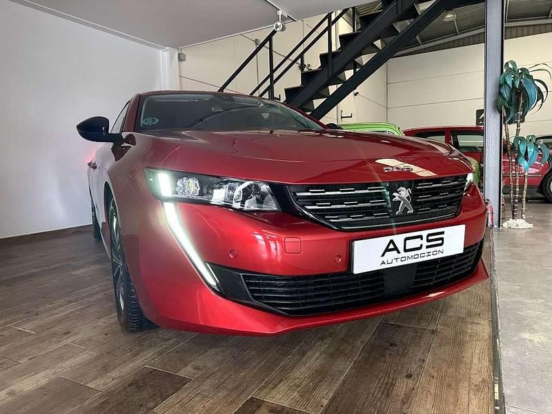 Usado Peugeot 508 Allure 131 CV (96 kW) 2022 Granate Berlina