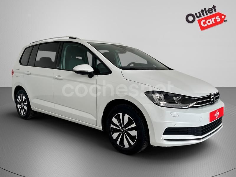 Blanco Usado 2024 VW Touran Life Monovolumen | 33.990 € (Precio justo) - Imagen 1/4