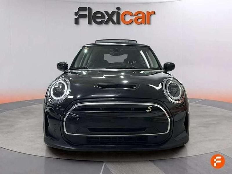 Usado Mini Cooper SE 135 kW (184 CV) 2021 Negro Utilitario