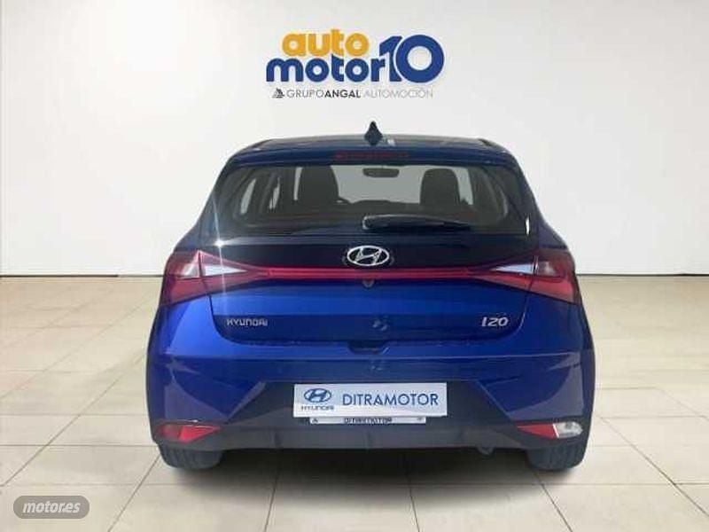 Usado Hyundai i20 100 CV (73 kW) 2021 Intense blue Berlina