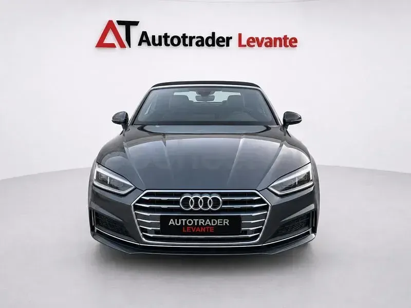 Usado Audi A5 Cabriolet S-Line 190 CV (139 kW) 2017 Gris / plata Descapotable