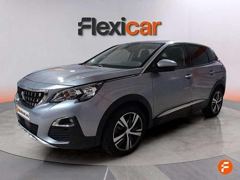 Usado Peugeot 3008 Allure 131 CV (96 kW) 2020 Gris SUV