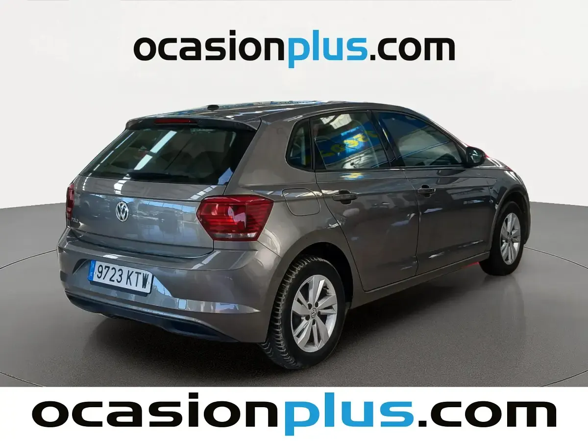 Usado VW Polo Advance 95 CV (69 kW) 2019 Gris Utilitario