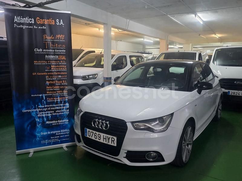 Blanco Usado 2014 Audi A1 Sportback Attraction Utilitario | 9495 € (Precio justo) - Imagen 1/4