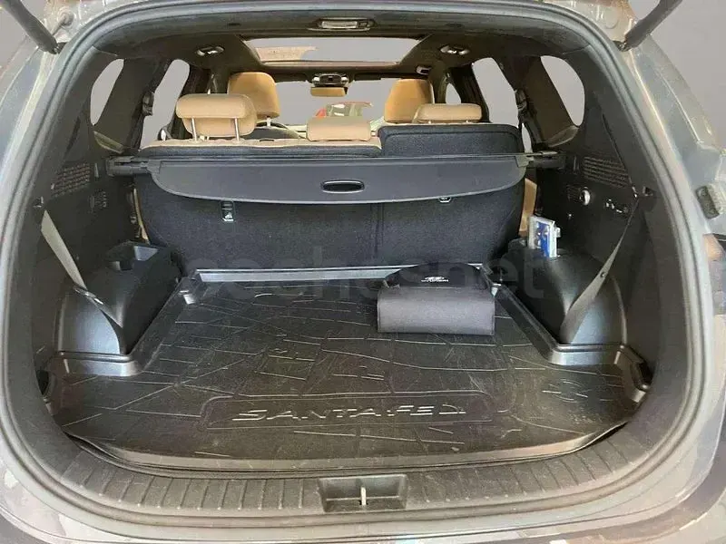 Usado Hyundai Santa Fe Style 265 CV (194 kW) 2022 Marrón SUV