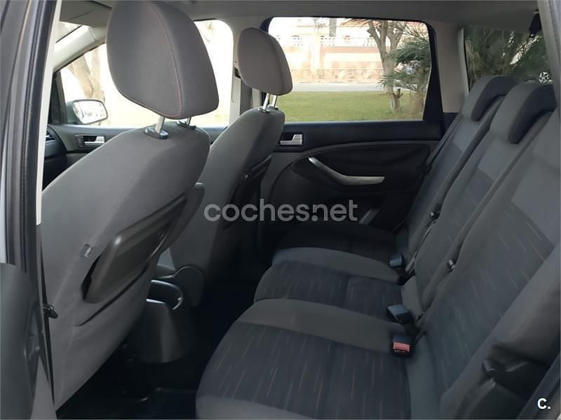 Usado Ford C-MAX Trend 100 CV (73 kW) 2007 Gris / plata Monovolumen