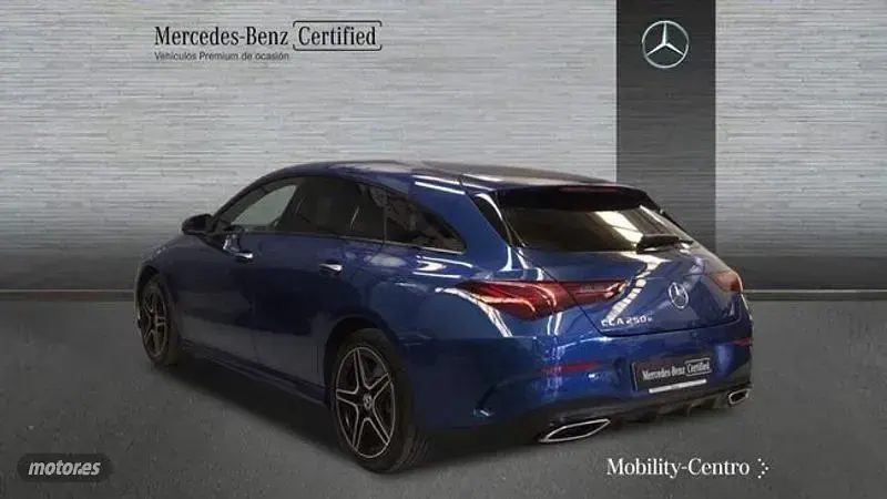 Usado Mercedes CLA250e 218 CV (160 kW) 2024 Azul Coupe